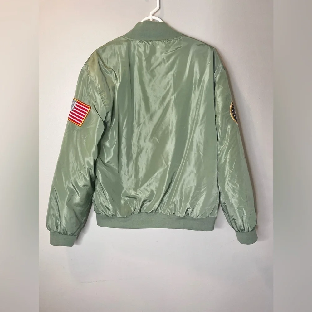 Navy Bomber men’s top gun fighter pilot patch jacket satin green size large